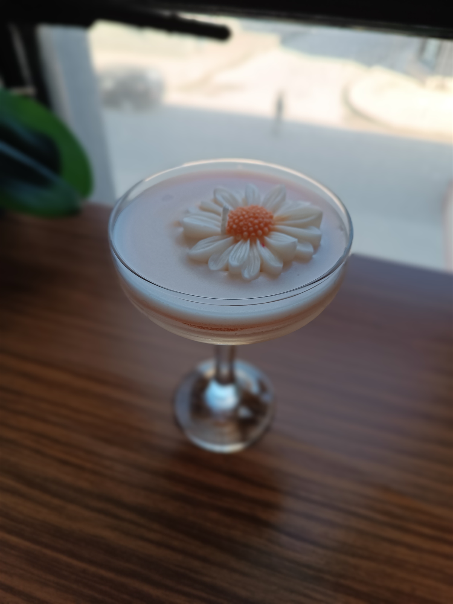 MARTİNİ Papatya çiçek detaylı Martini Bardağında Özel Tasarım Soya Max Mum